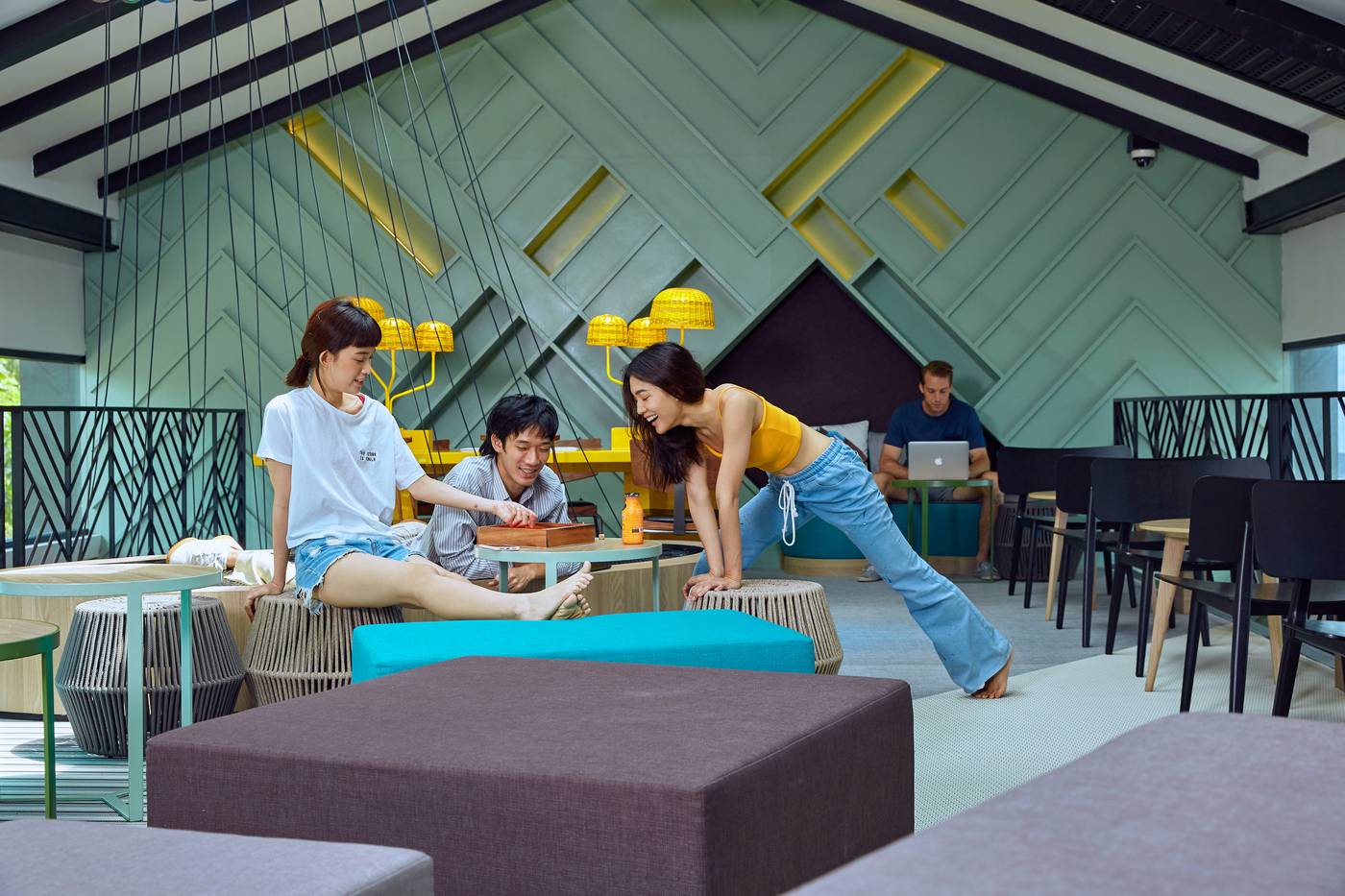 Cosi-Samui-Chaweng-Beach-Lobby-35