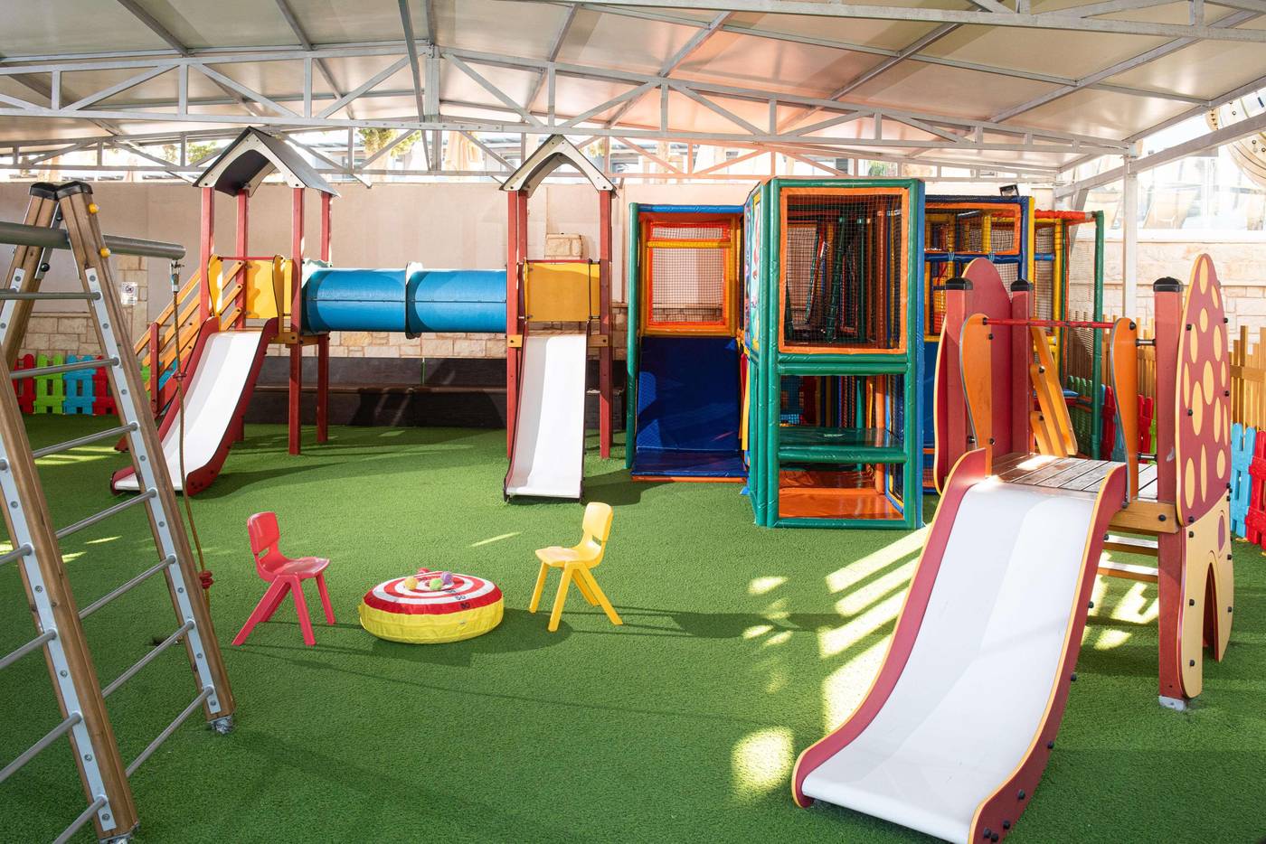 Gouves-Water-Park-Holiday-Resort-Sports-and-Entertainment-71