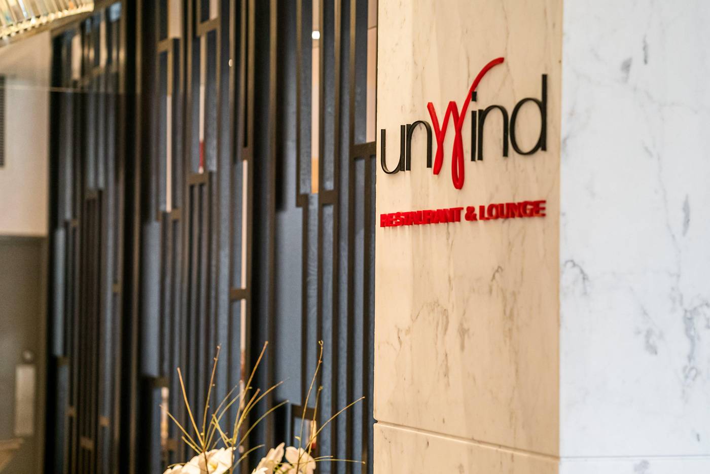 Holiday-Inn-Hotel-and-Suites-Vancouver-Downtown-Restaurant-14