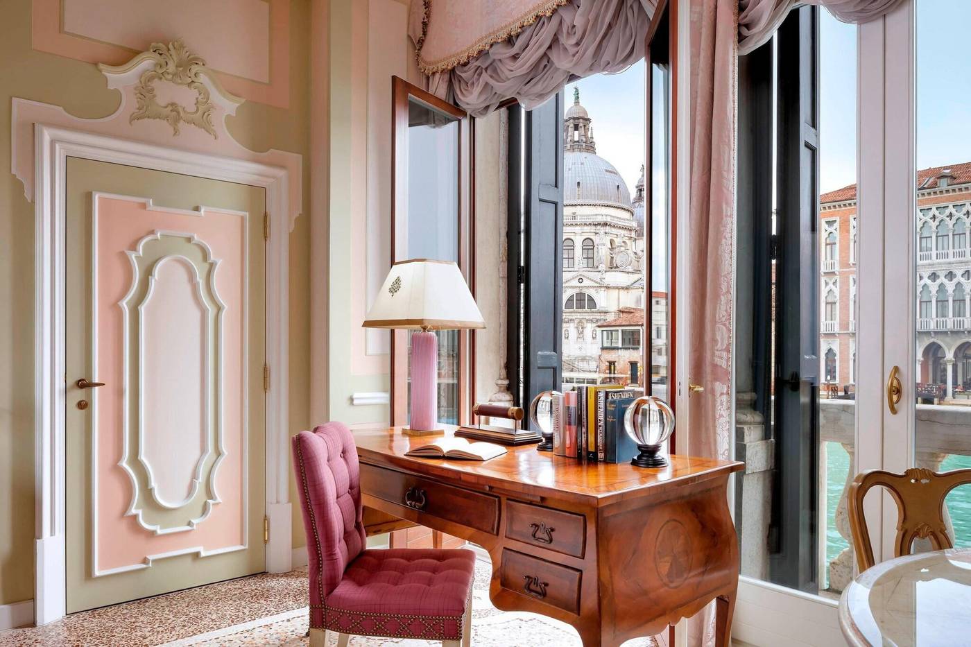The-Gritti-Palace--a-Luxury-Collection-Hotel-Room-53