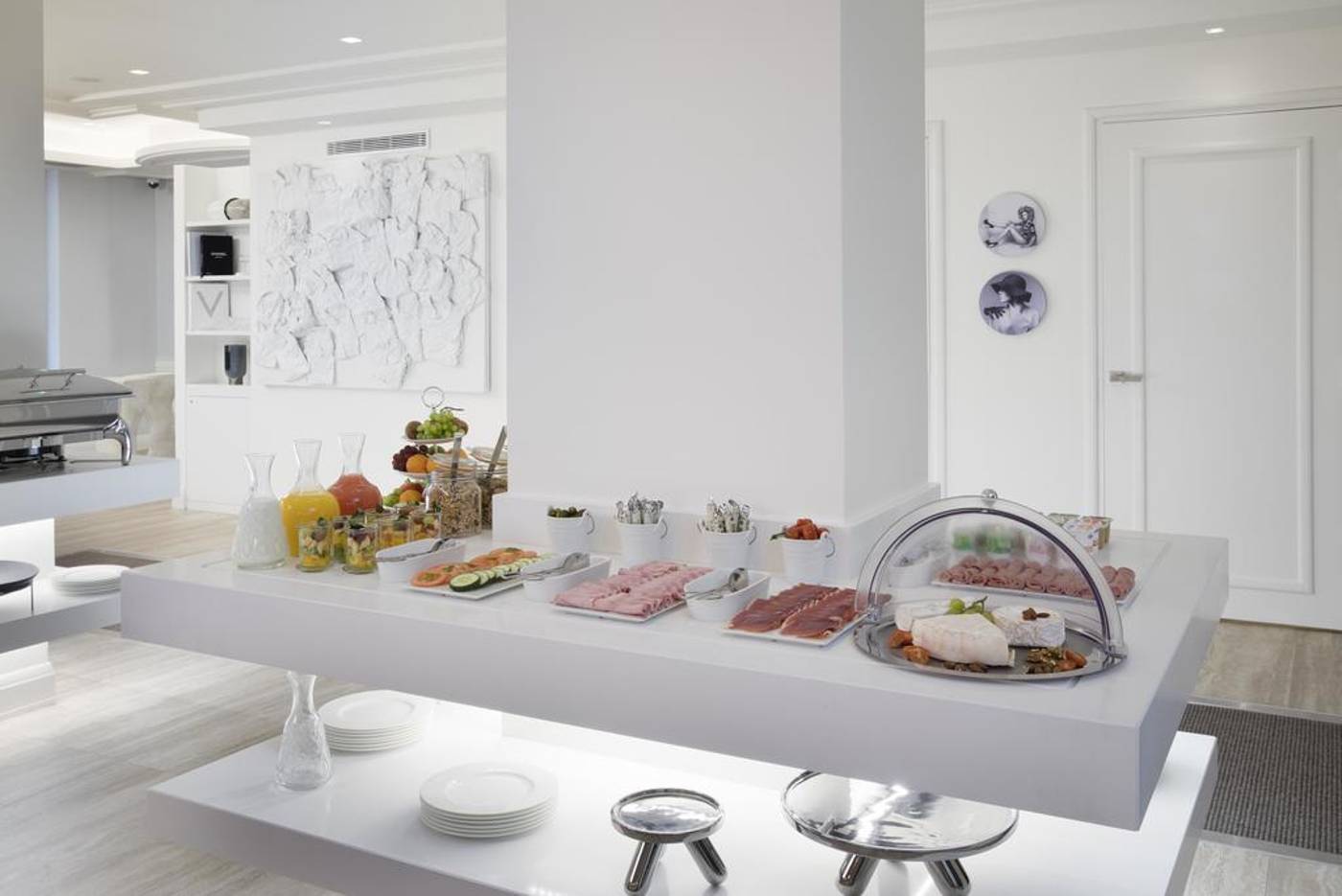 Hotel-Dress-Code-Restaurant-19