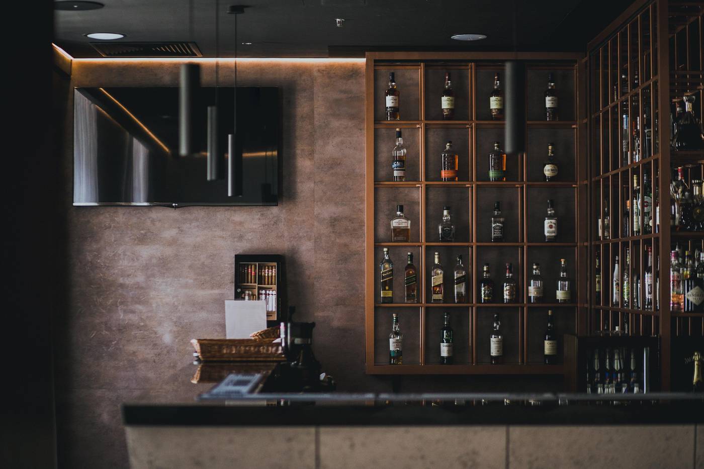 Holiday-Inn-Krakow-City-Centre-Bar-19