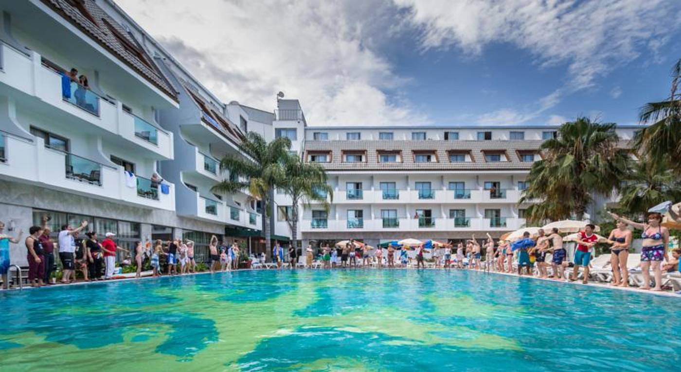 Arma's Resort Hotel