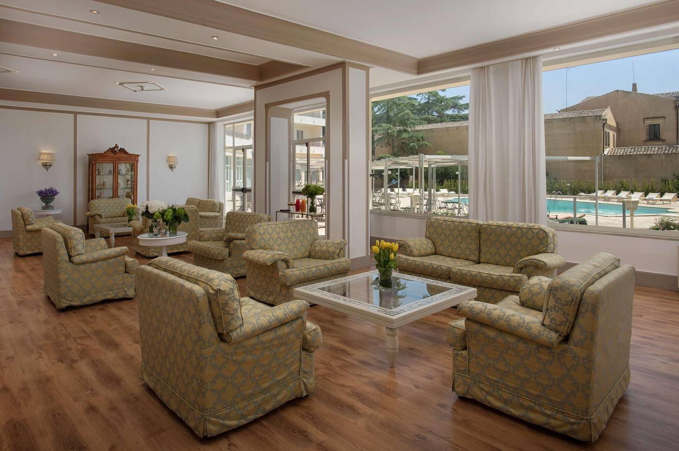 NH-Caltagirone-Villa-San-Mauro-Lobby-44