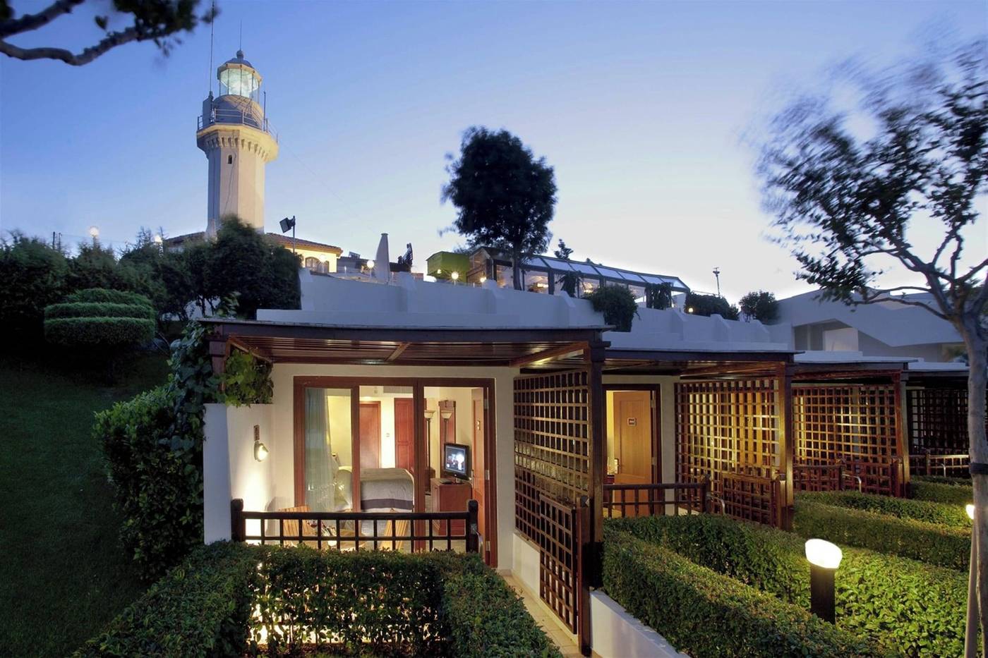 Renaissance-Polat-Istanbul-Room-81