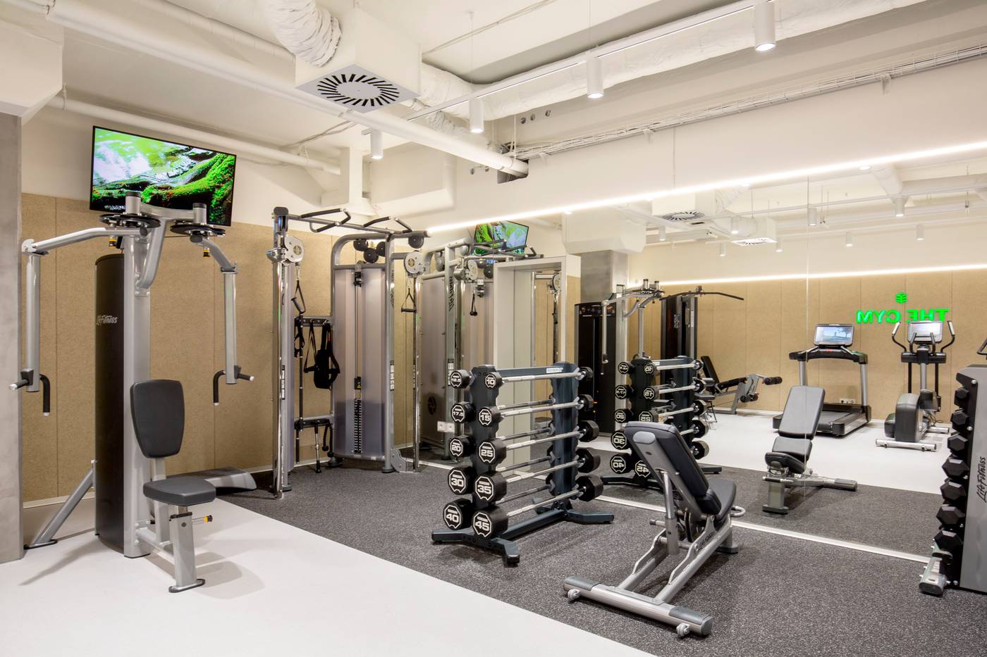 Botanique-Hotel-Prague-Sports-and-Entertainment-56