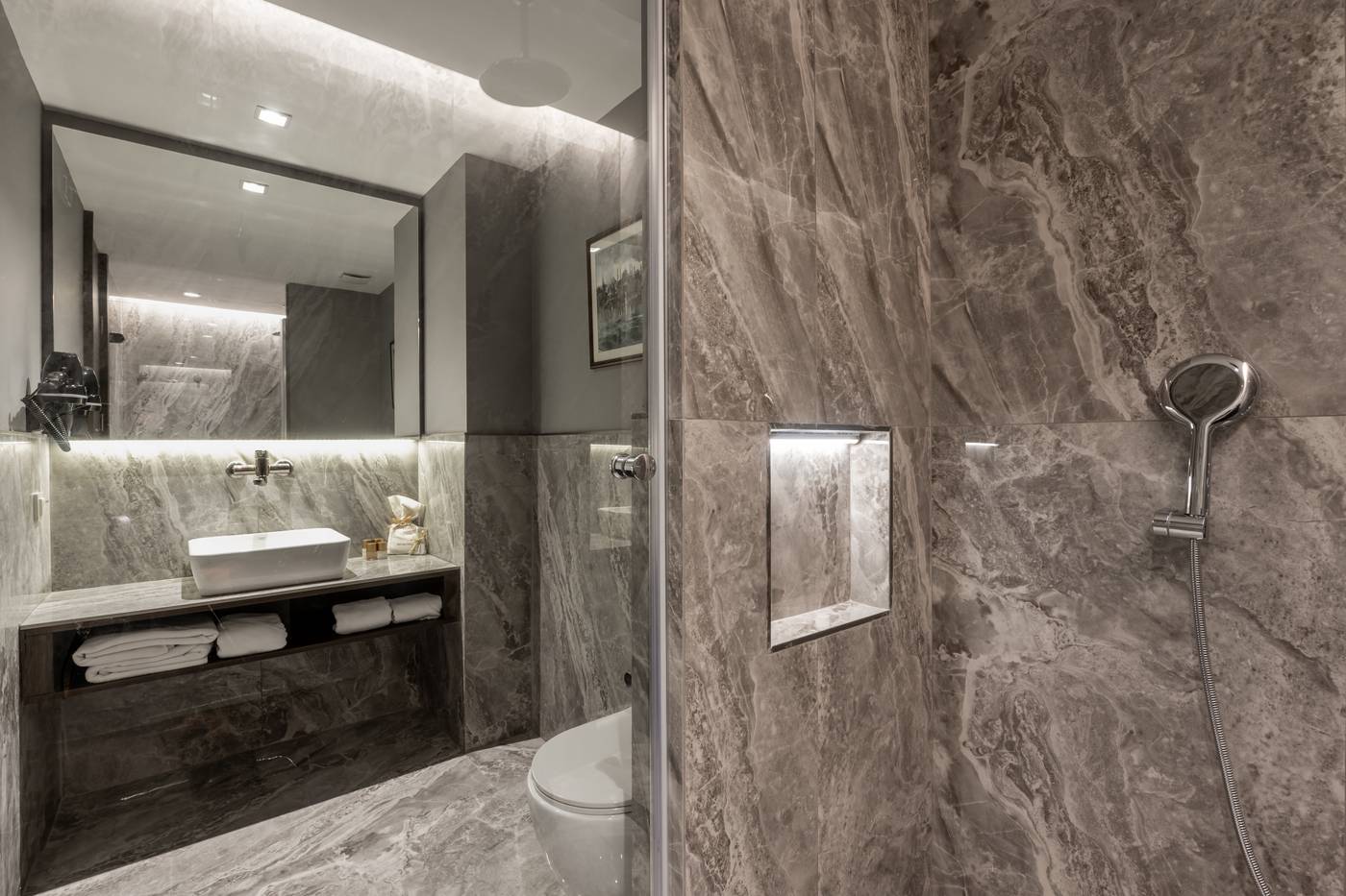 Noble-Pangalti-Room-30