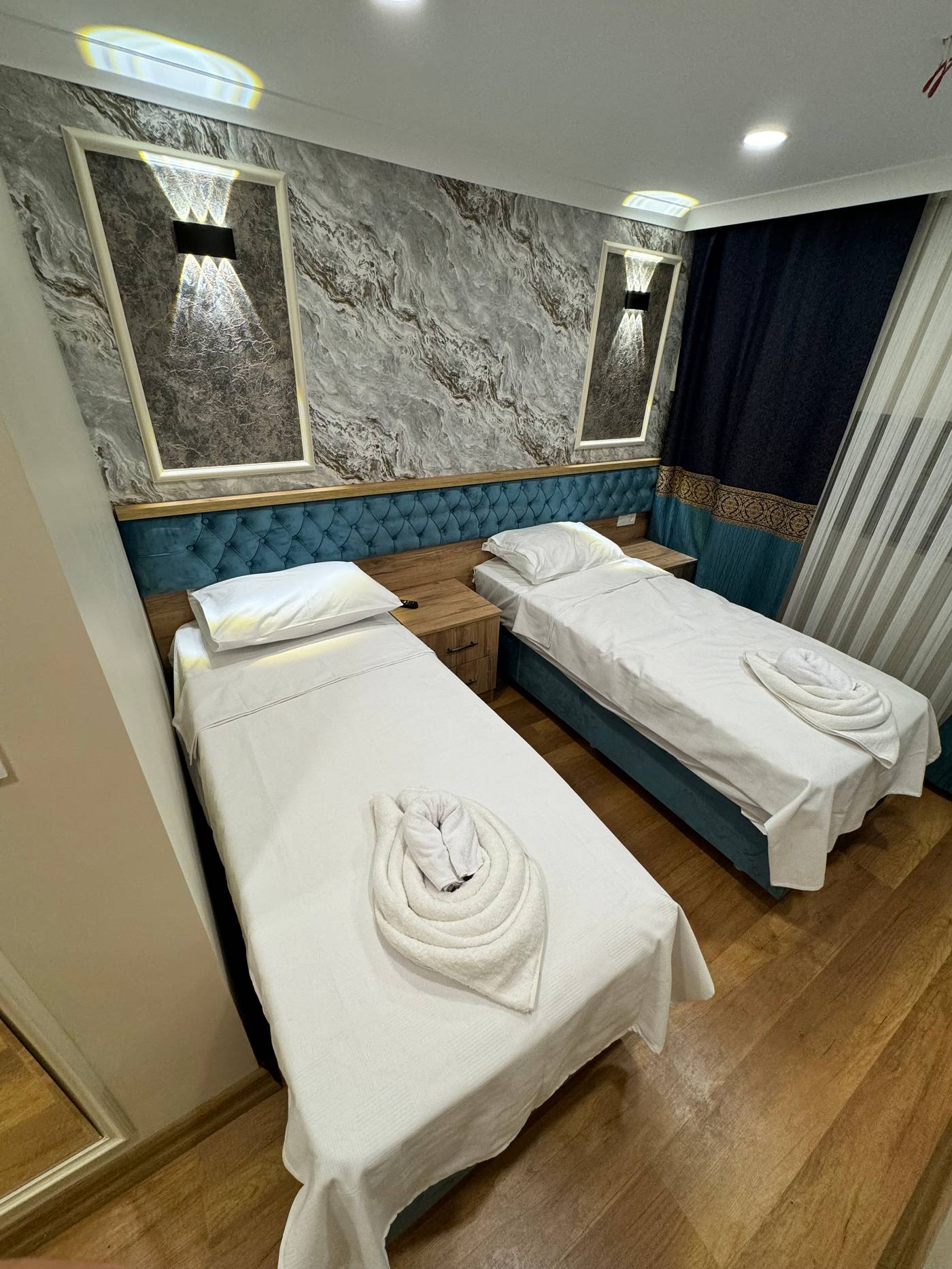 Riverside-Hotel-Room-33