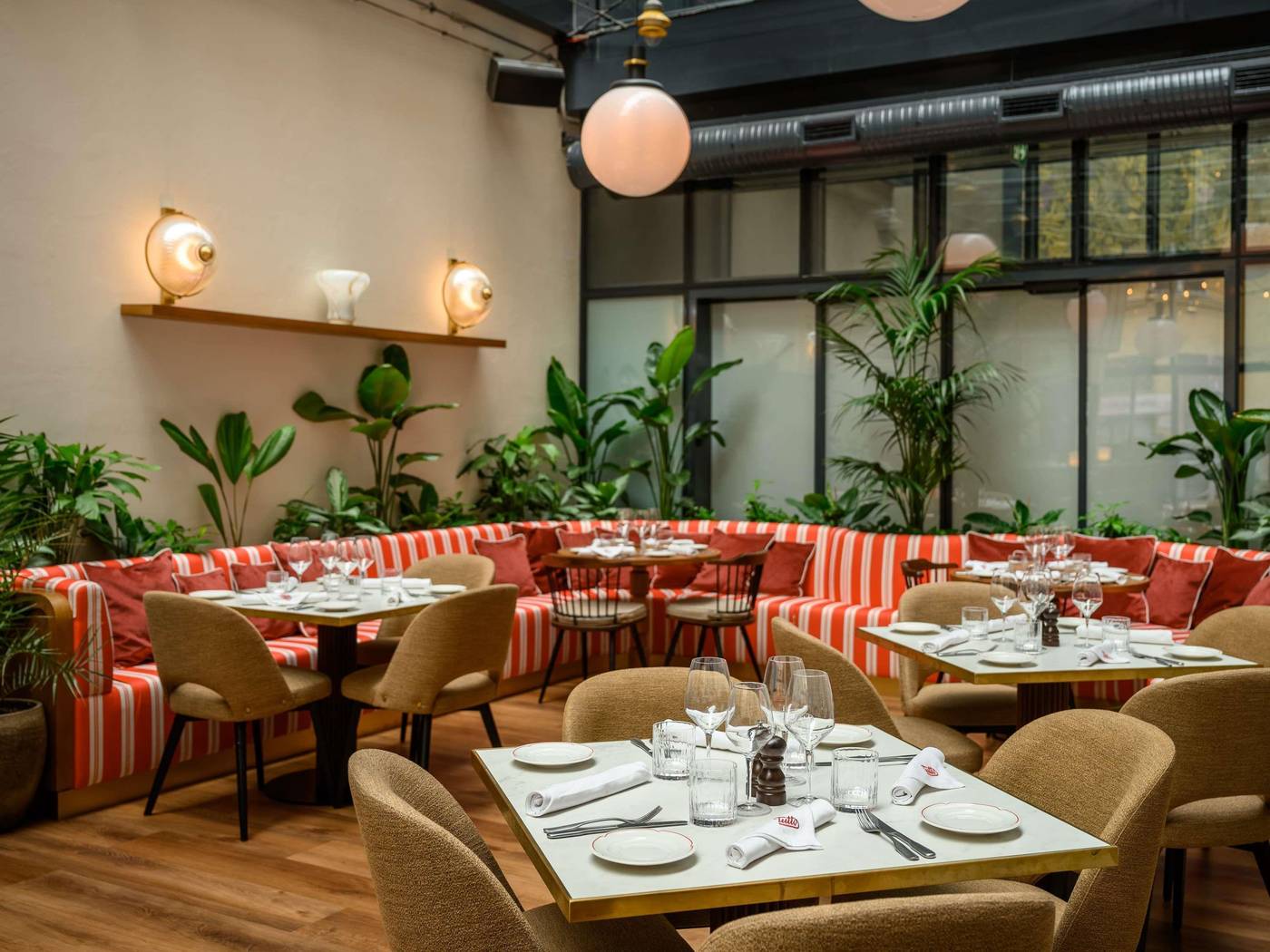 Pullman-Budapest-Bar-27