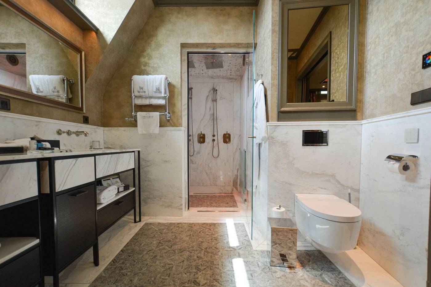 Hotel-Twentyseven-Room-45