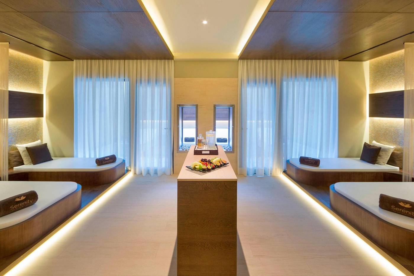 Pine-Cliffs-Ocean-Suites-Sports-and-Entertainment-74