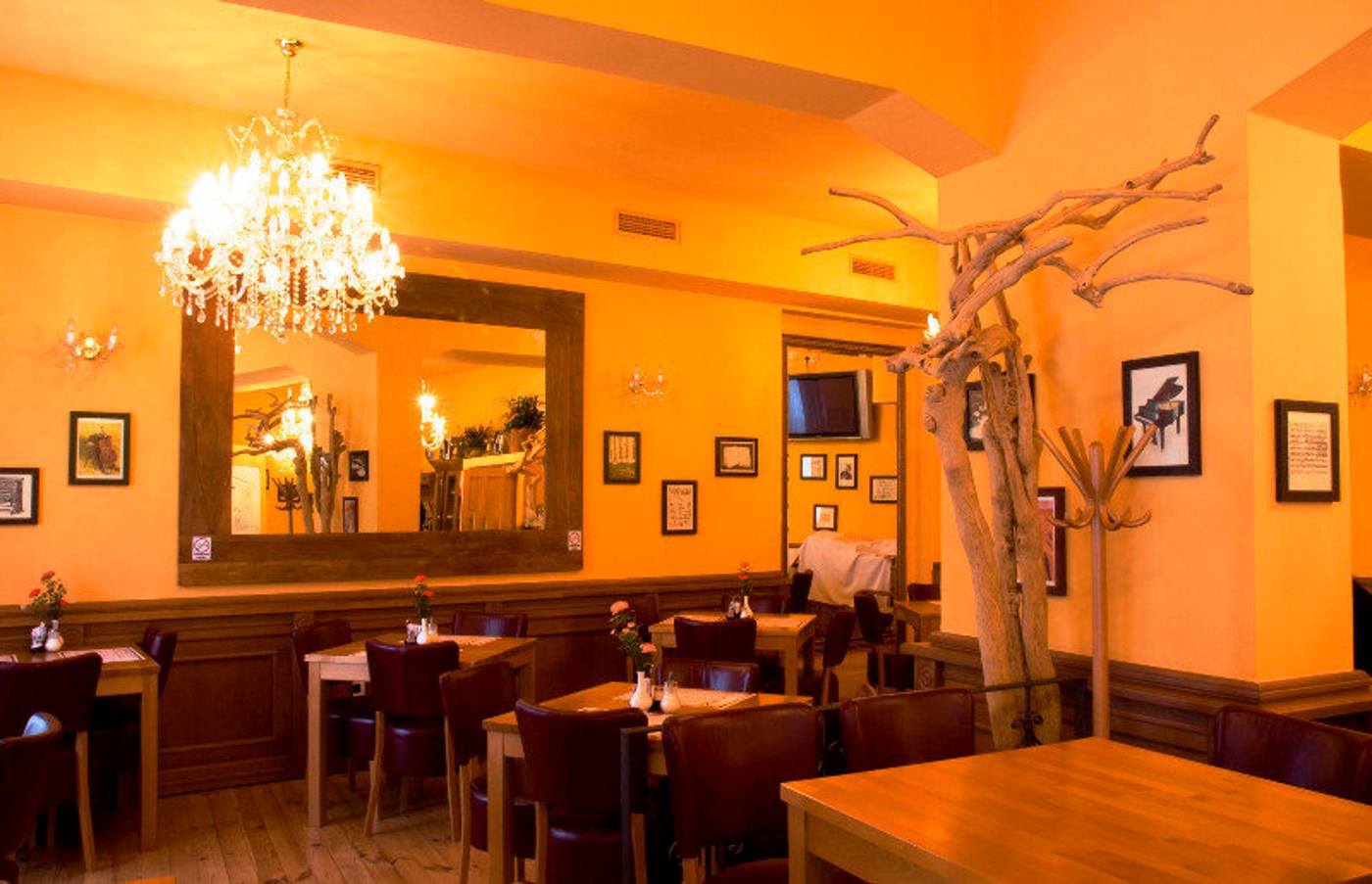 Hotel Lisinski-Croatia-ZAGREB-Restaurant-8