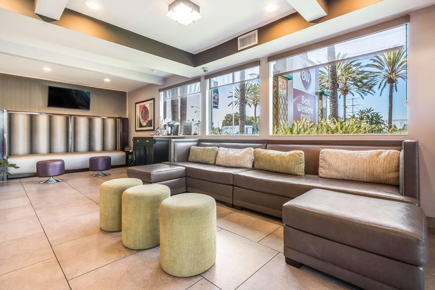 Best-Western-Plus-Pavilions-Lobby-4