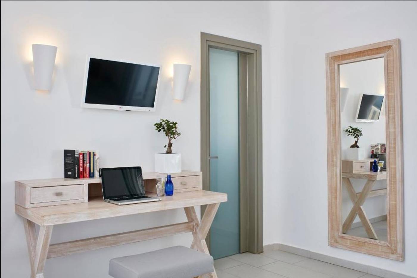 Aegean-Plaza-Room-20