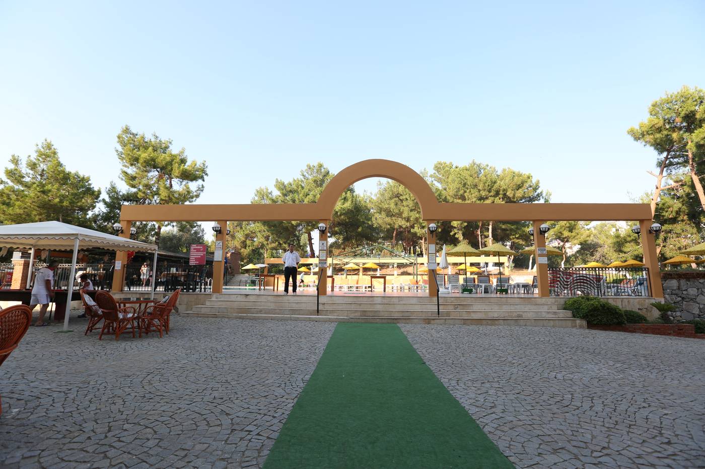 Tuntas-Family-Suites-Kusadasi-Restaurant-20