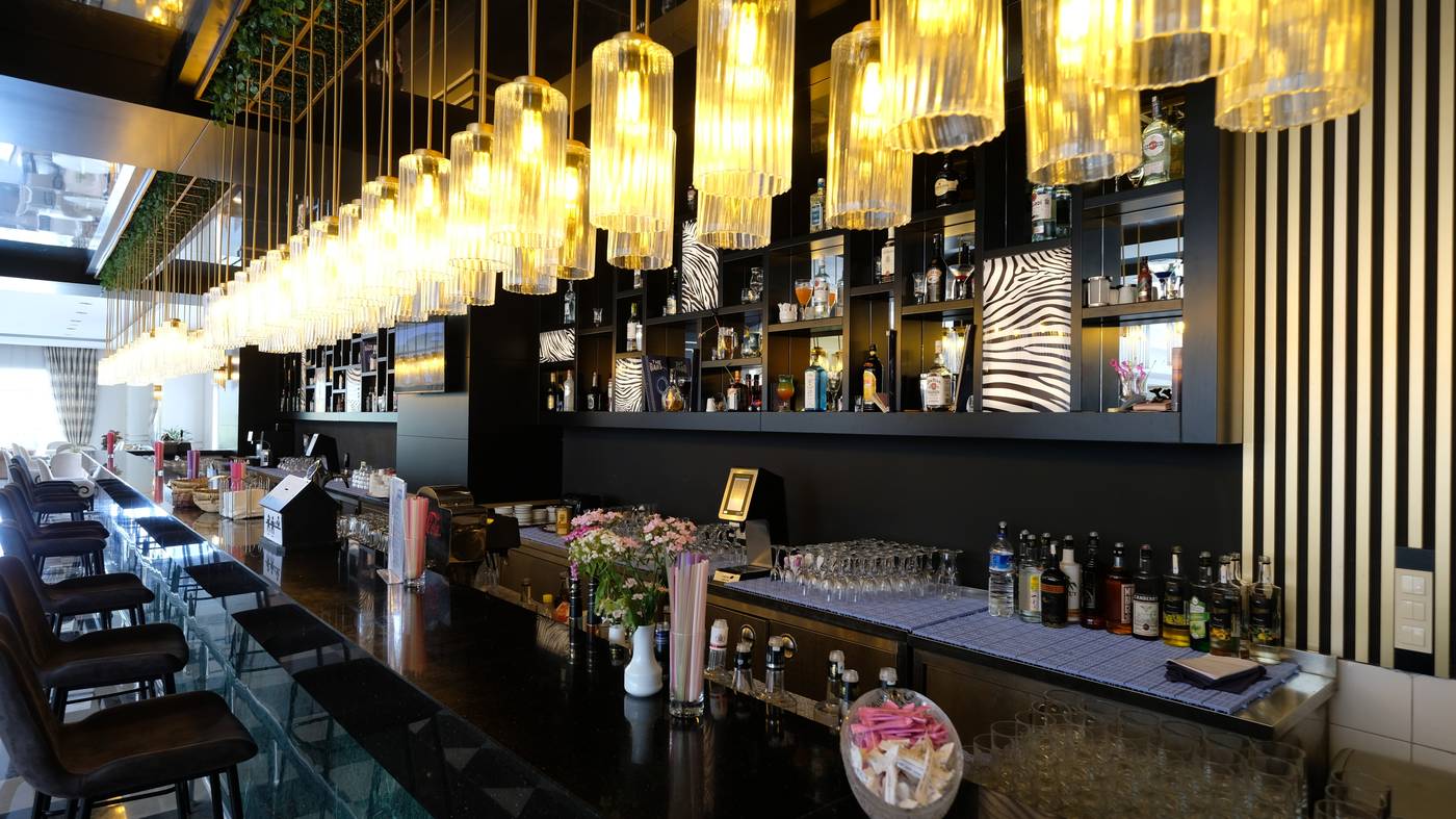 Seaden-Sea-World-Resort-Spa-Bar-56