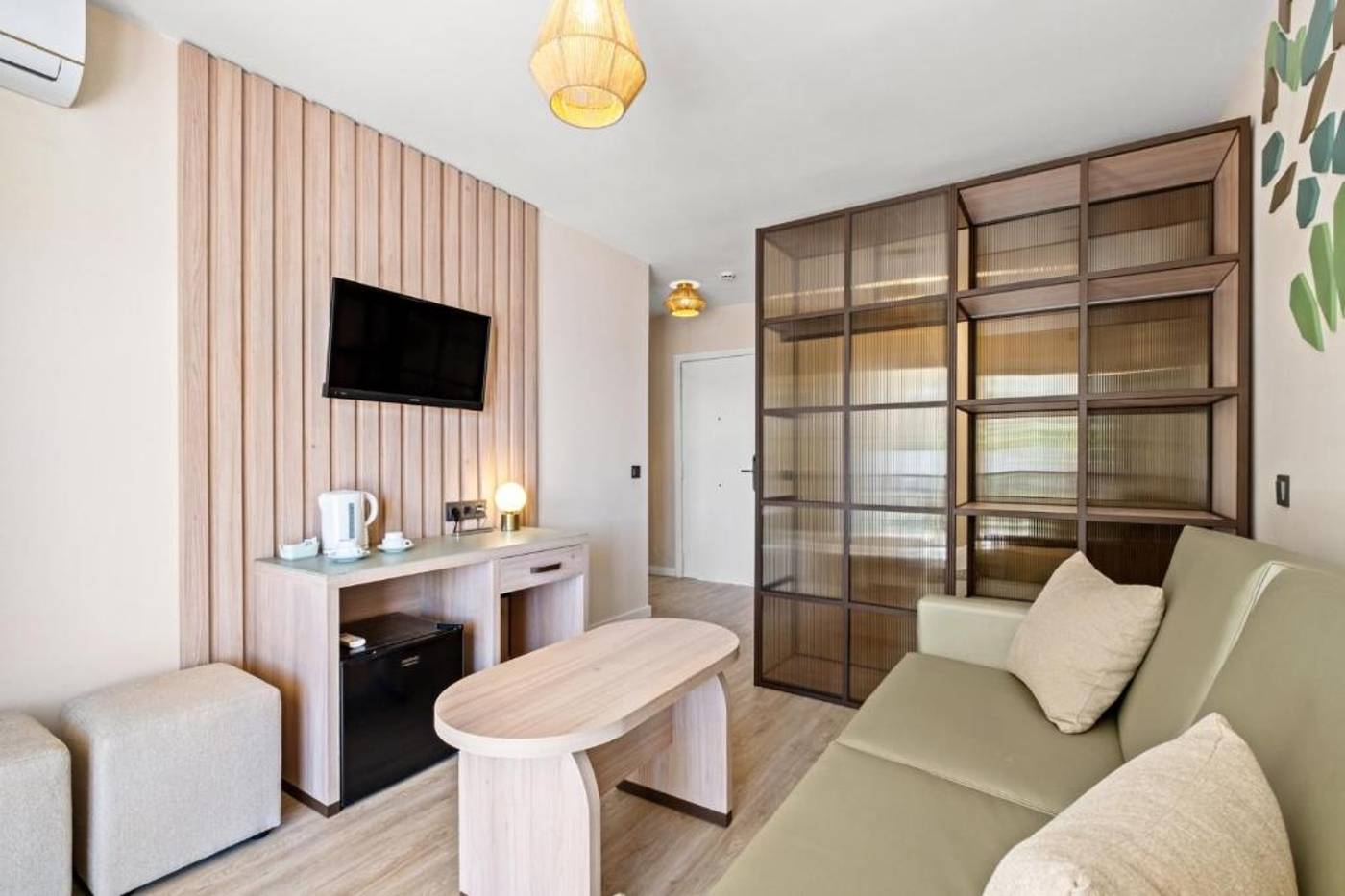Puente-Real-Room-28