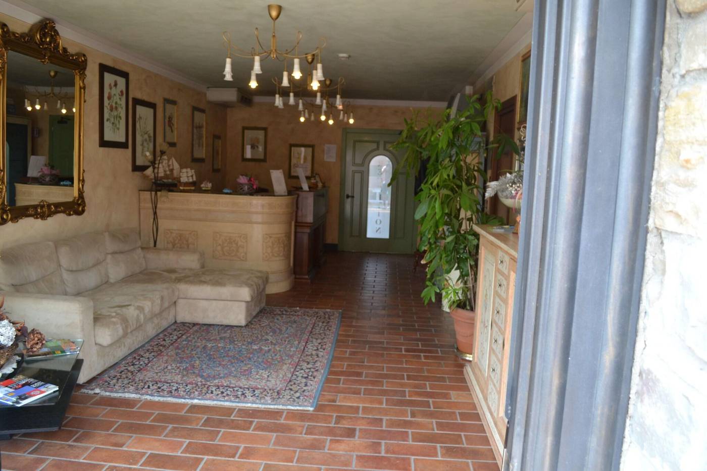 Albergo La Piana-Italy-GHEDI-Lobby-9