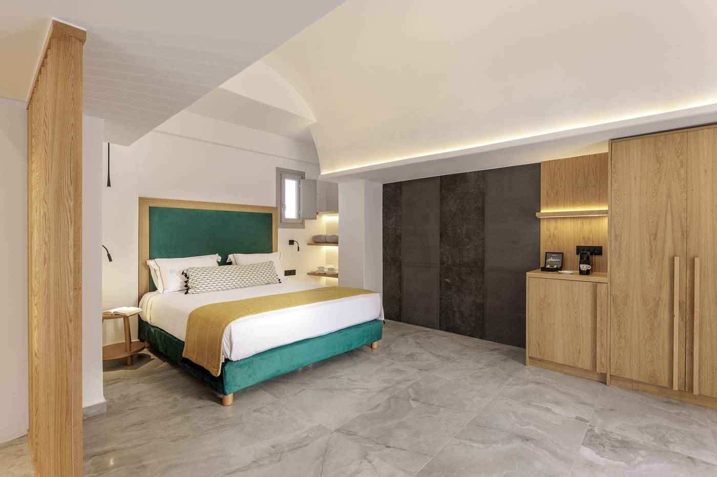 Kalisti-Hotel---Suites-Room-36