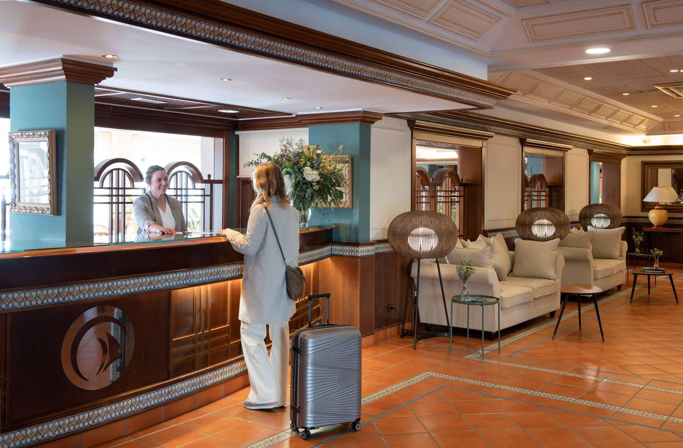 Prestige-Coral-Platja-Lobby-36