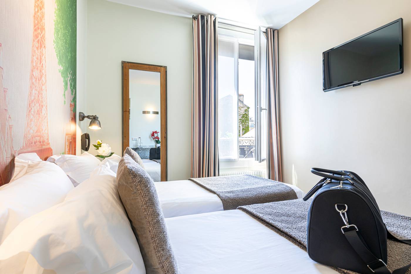 Hotel-Alpha-Paris-Eiffel-by-Patrick-Hayat-Room-31