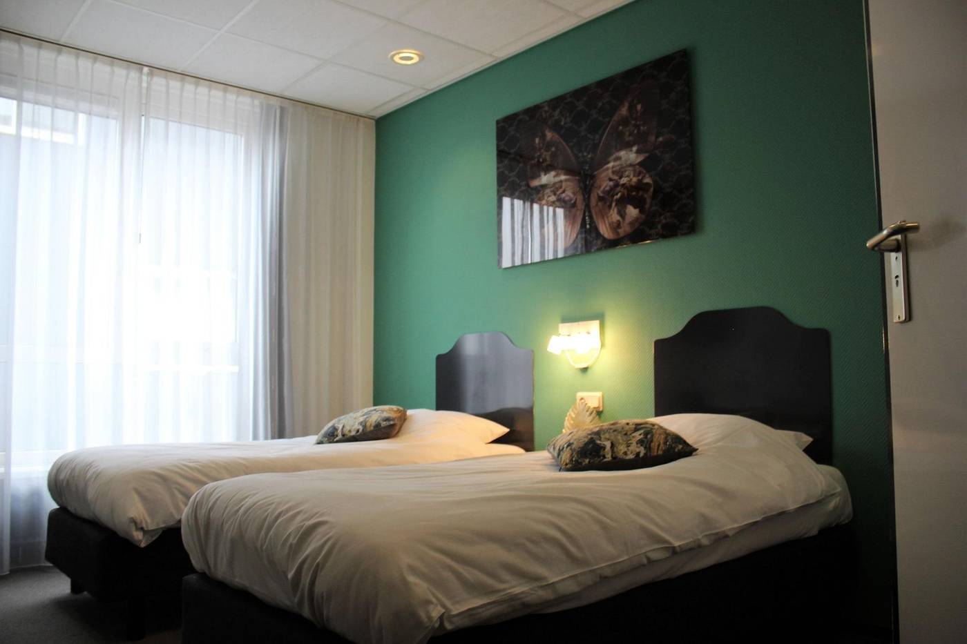 Hotel-De-Jonge-Heertjes-Room-17