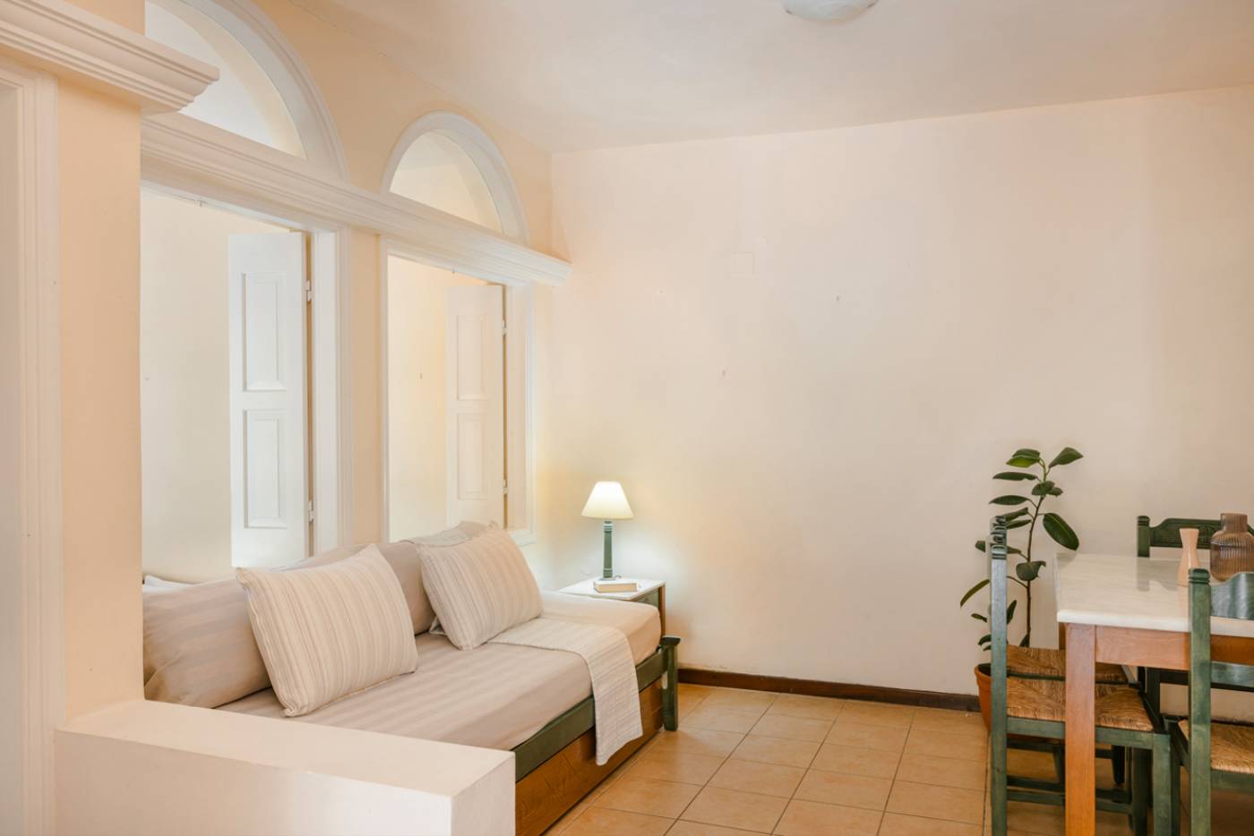 Century-Resort-Apartments-Room-64