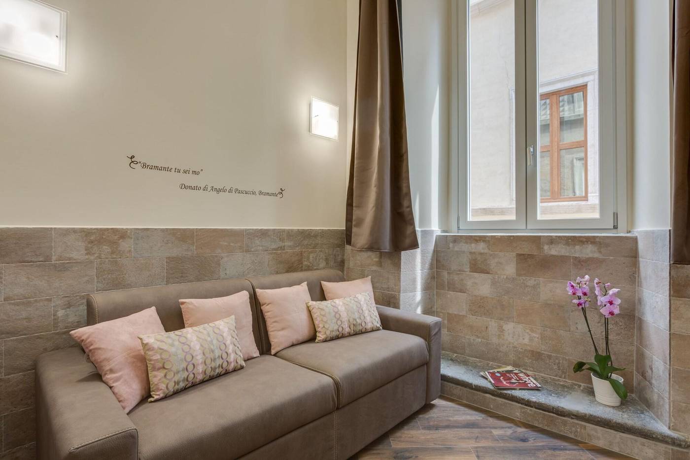 Navona-Charme-Suite-Room-10