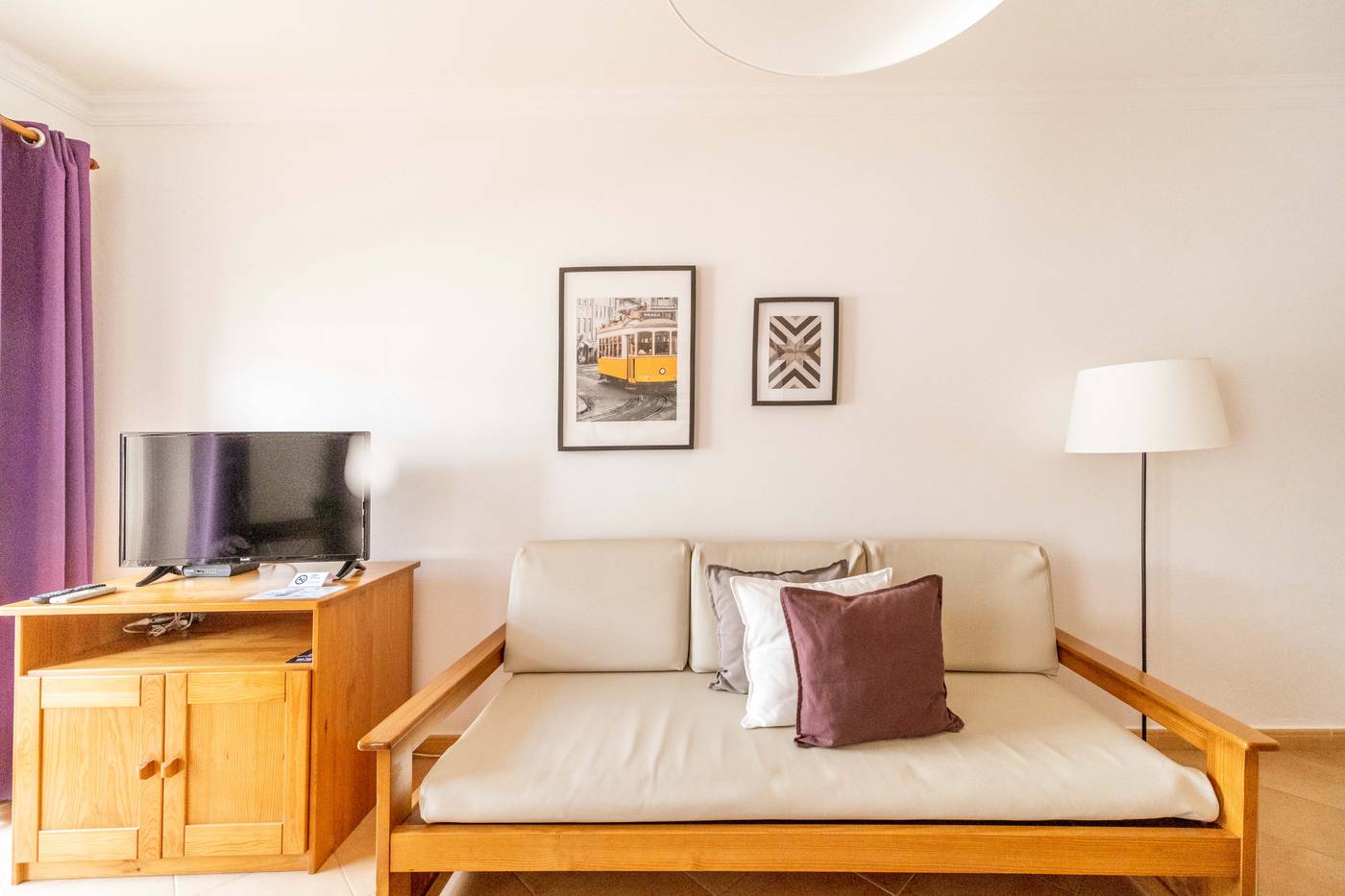 Oasis-Beach-Room-17