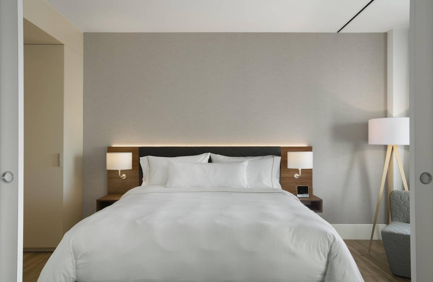 Element-Amsterdam-Room-43