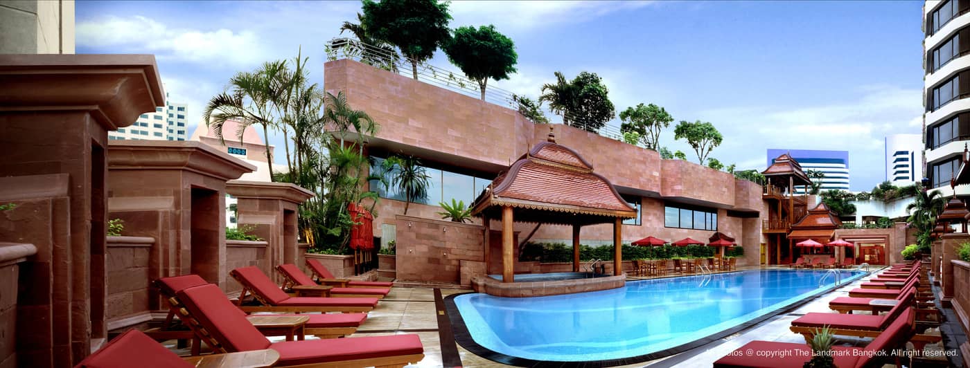 The-Landmark-Bangkok-Pool-2