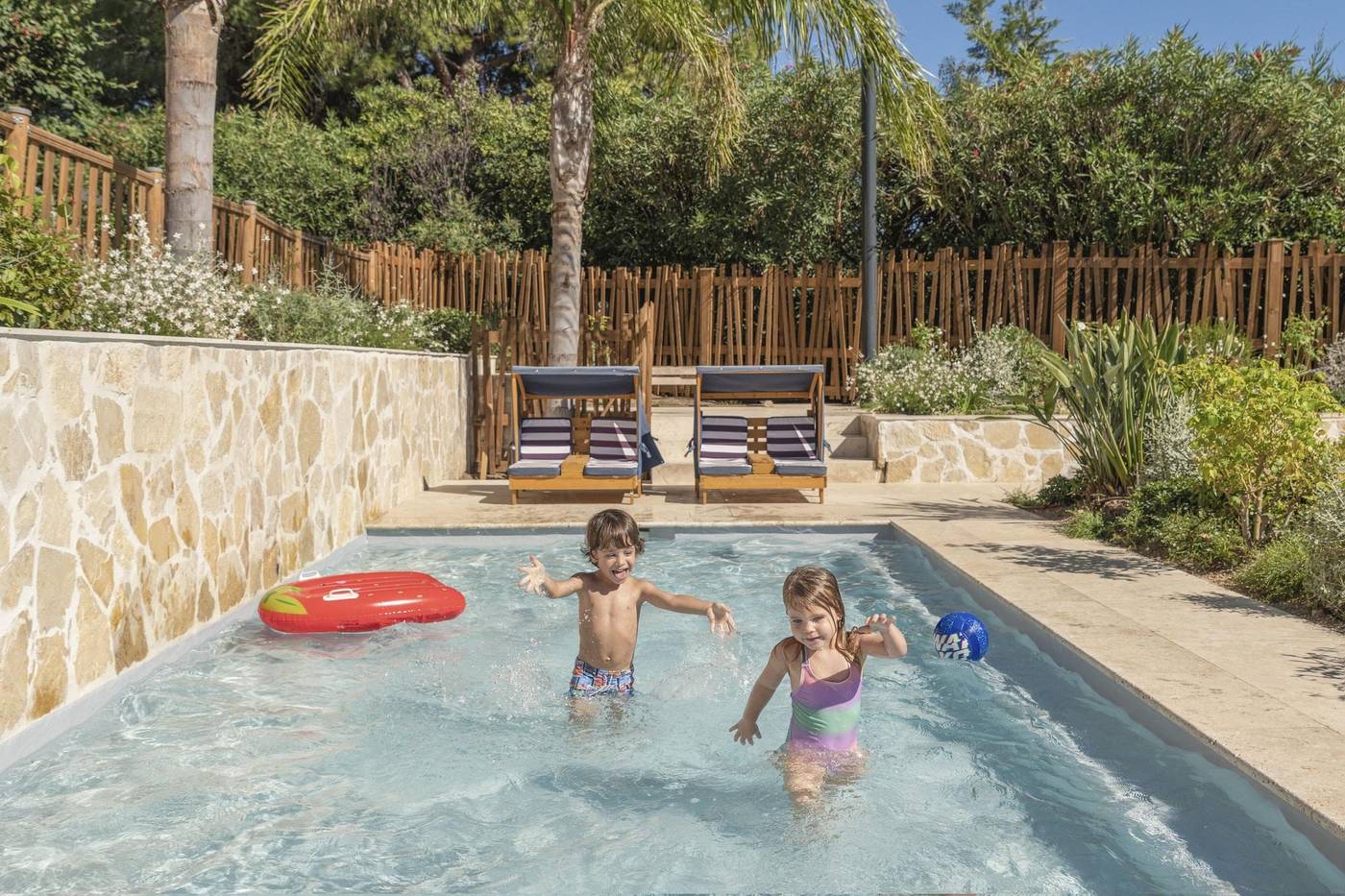 Chateau-de-la-Messardiere-Pool-20