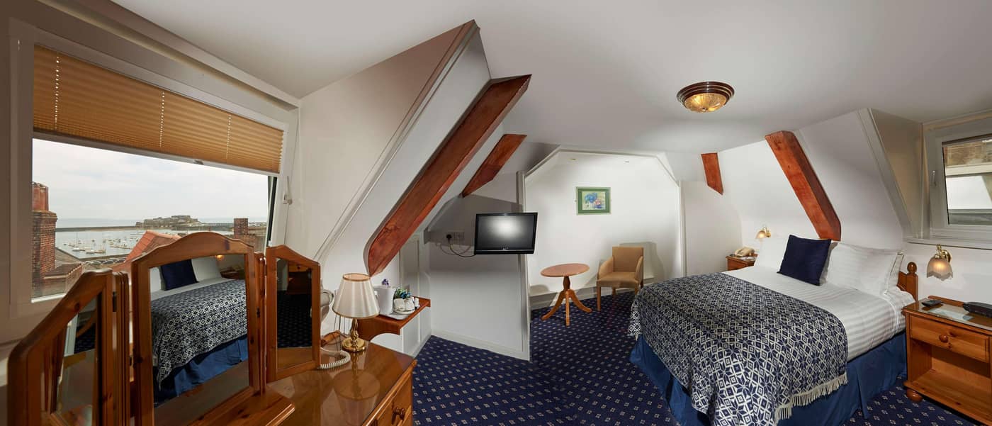 Best Western Moores Central Hotel-United Kingdom-St. Peter Port-Room-8
