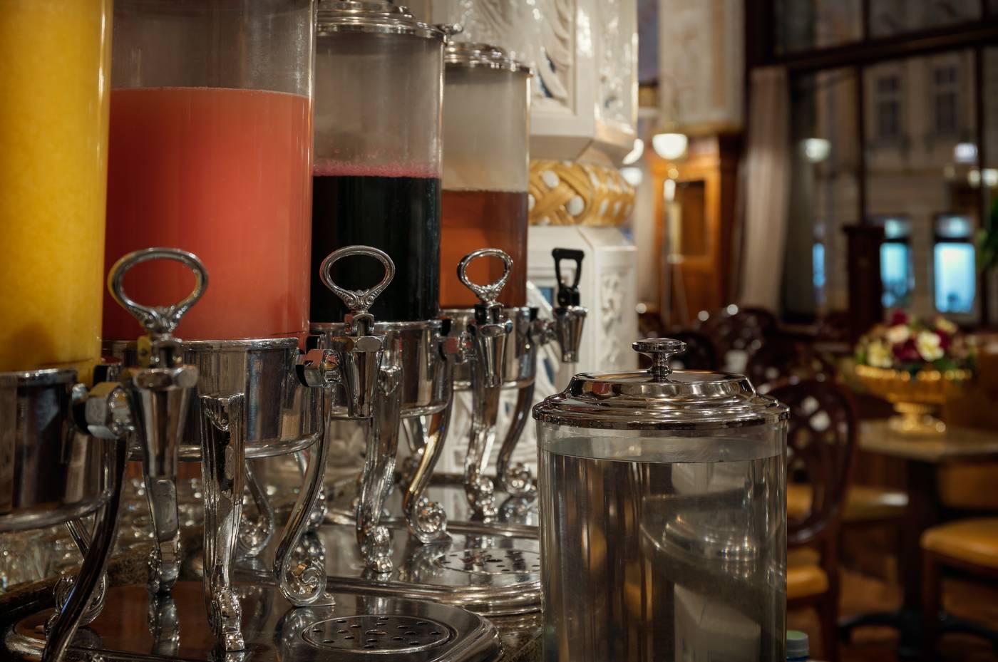 Art-Deco-Imperial-Restaurant-28