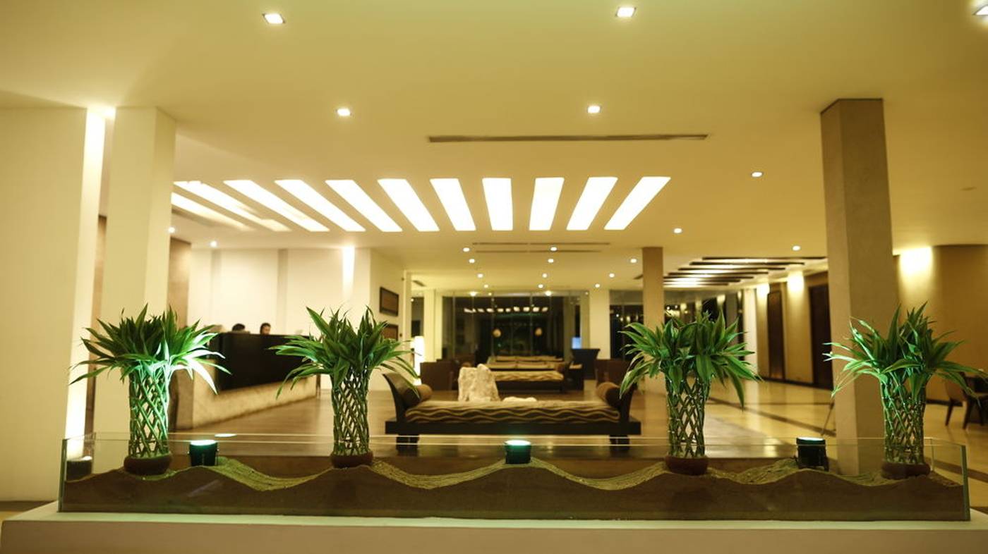 Pegasus-Reef-Hotel-Lobby-14