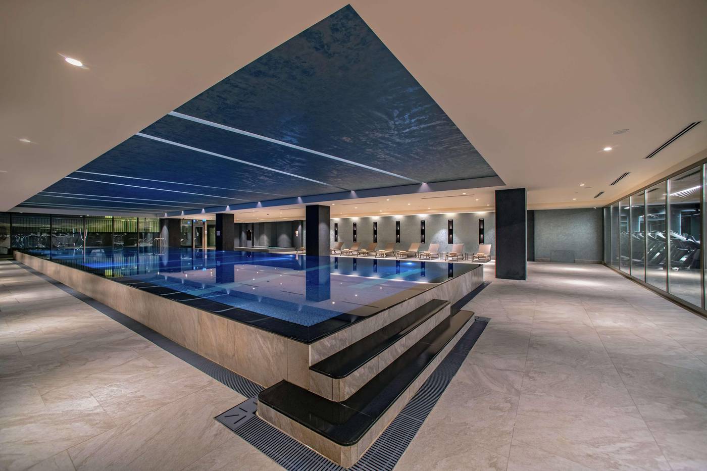 Hilton-Istanbul-Bakirkoy-Pool-74