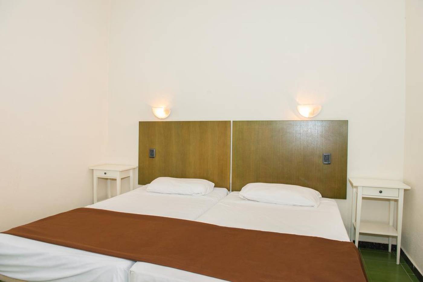 Sunny-Village-Room-21