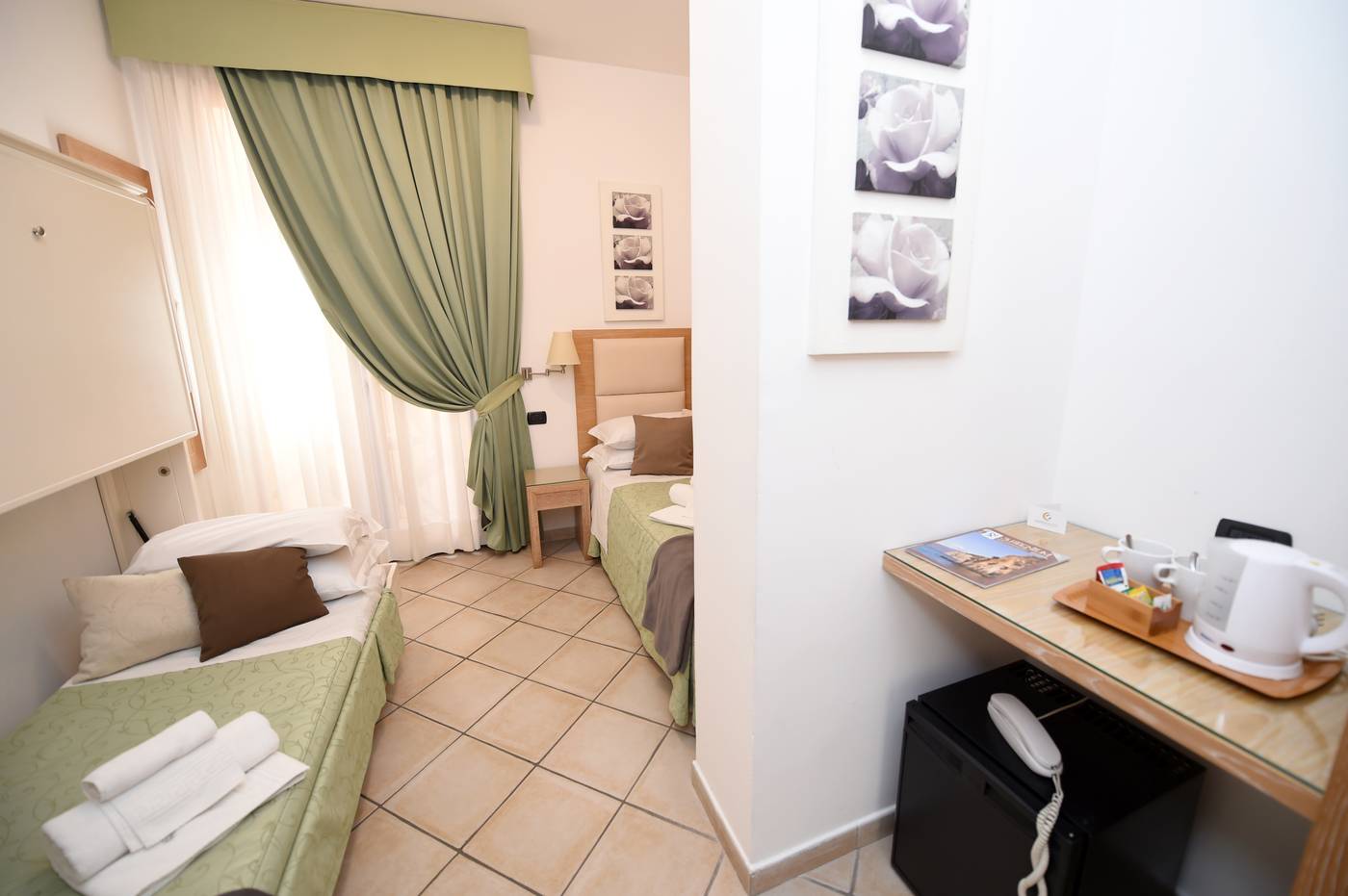 Sorrento-City-Room-52