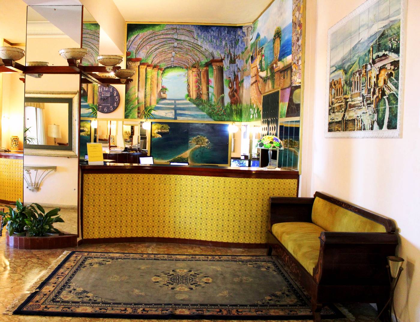 Mediterranee-Hotel-Lobby-24