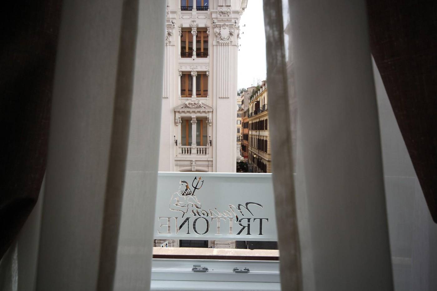 Maison-Tritone-Room-40