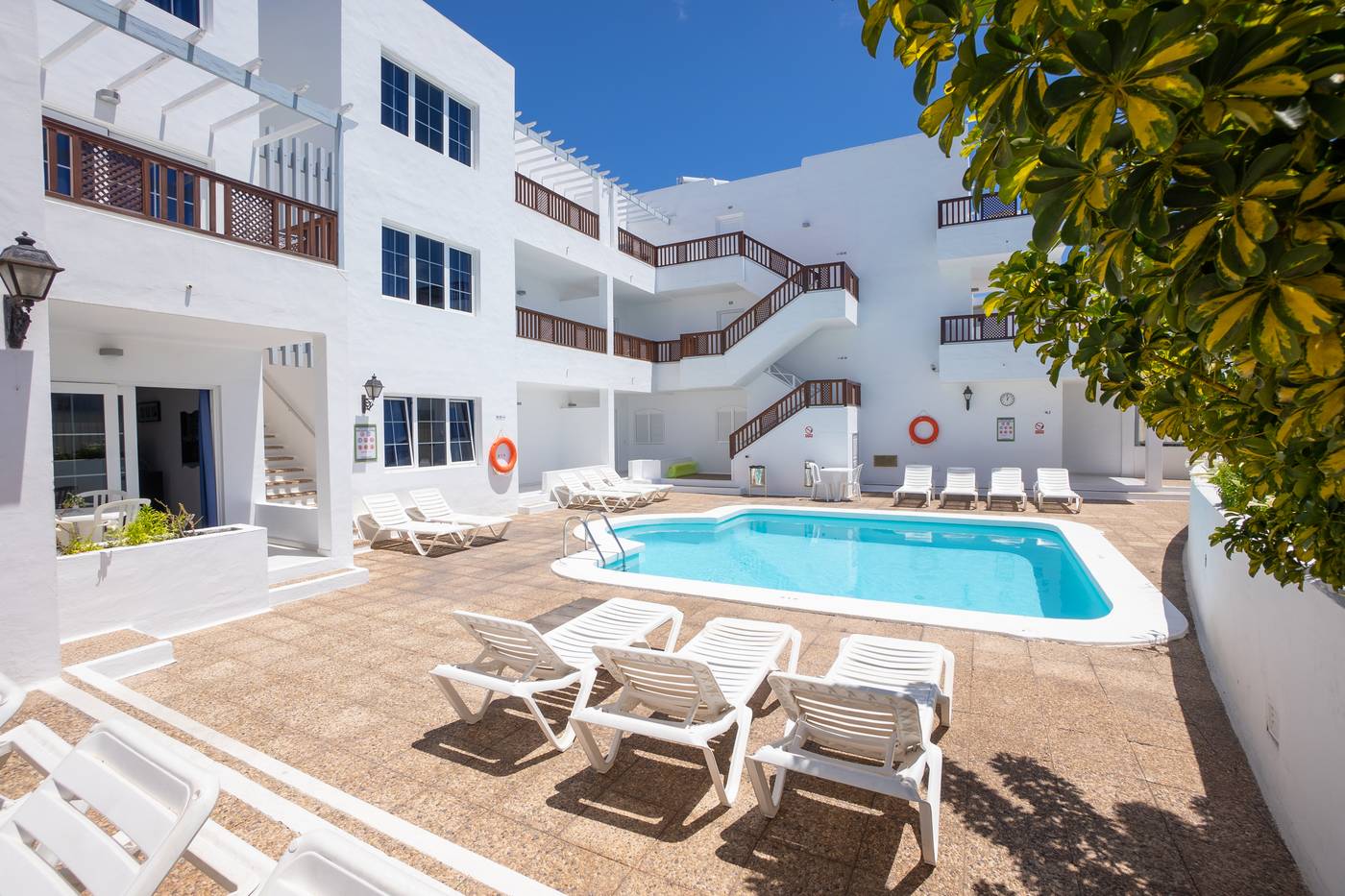 Vista-Mar-Apartments-General-view-5