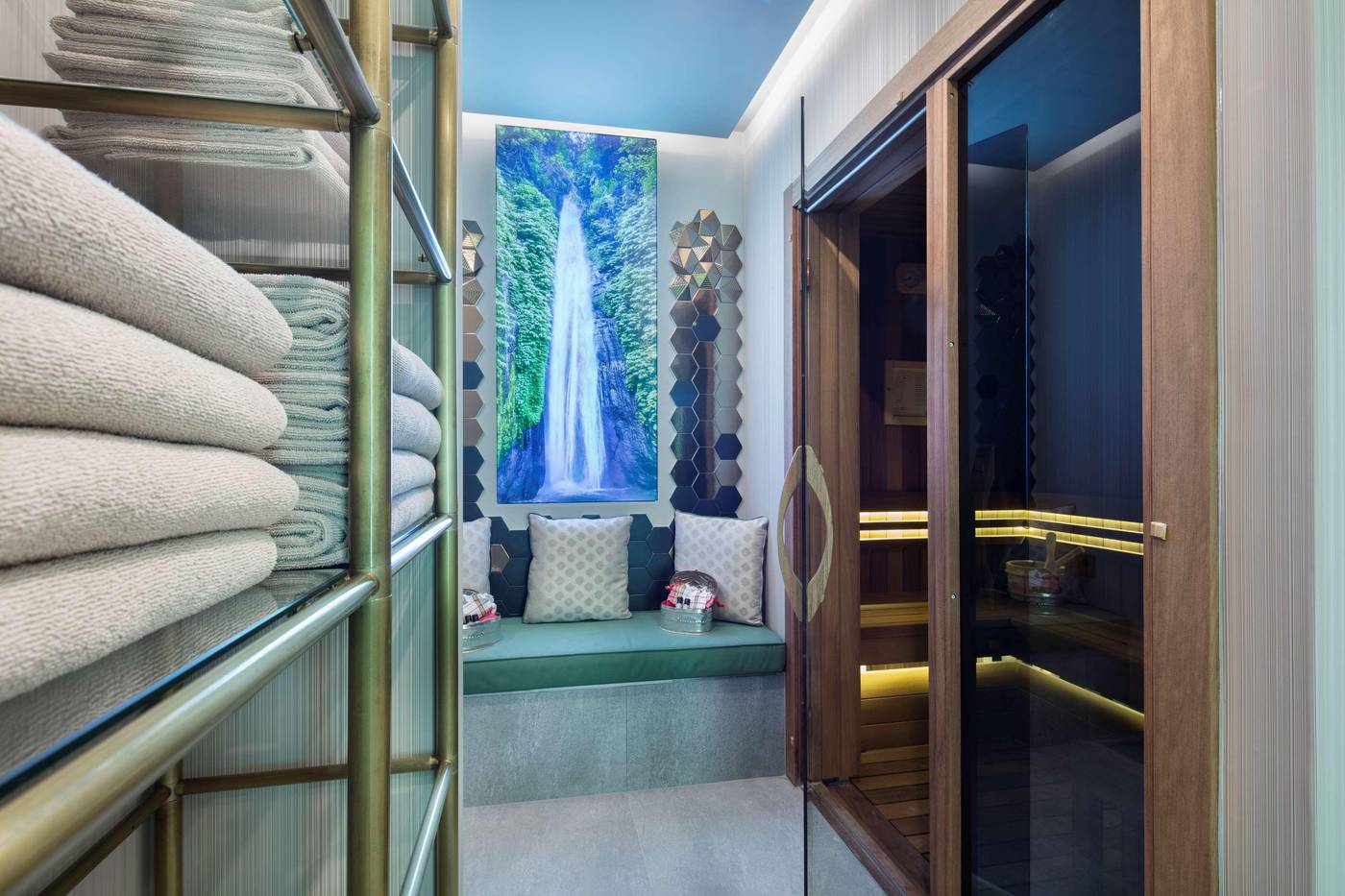 Hagia-Sofia-Mansions-Curio-Collection-by-Hilton-Sports-and-Entertainment-75