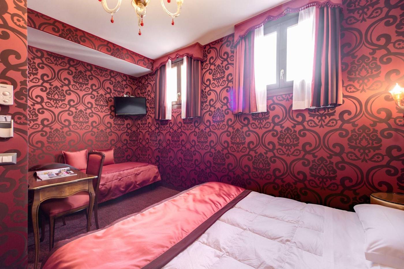 Domus-Cavanis-Venezia-Room-11