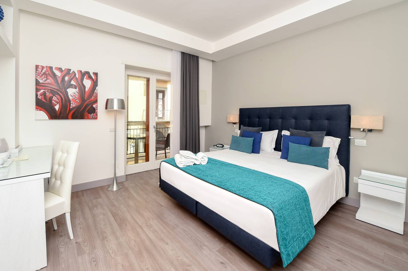 Sorrento-City-Room-21