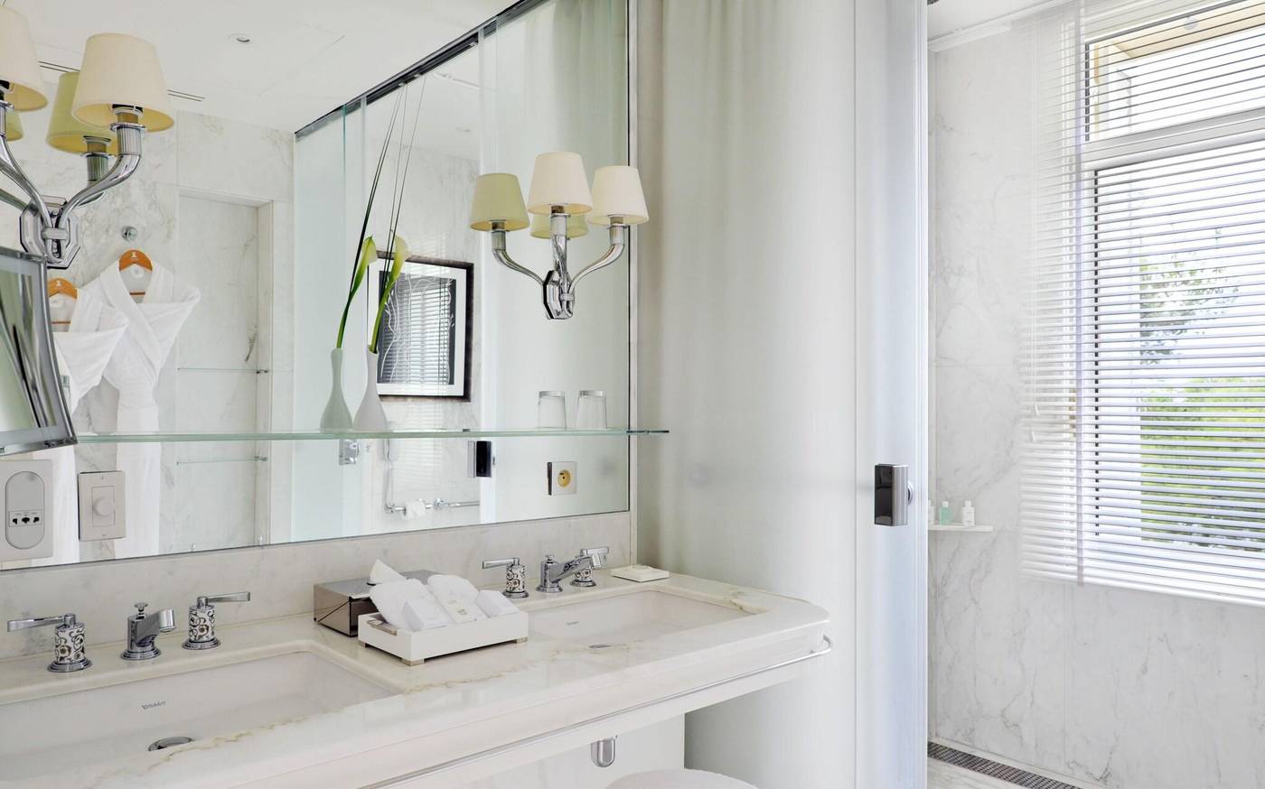 Grand-Hotel-du-Cap-Ferrat--A-Four-Seasons-Hotel-Room-63