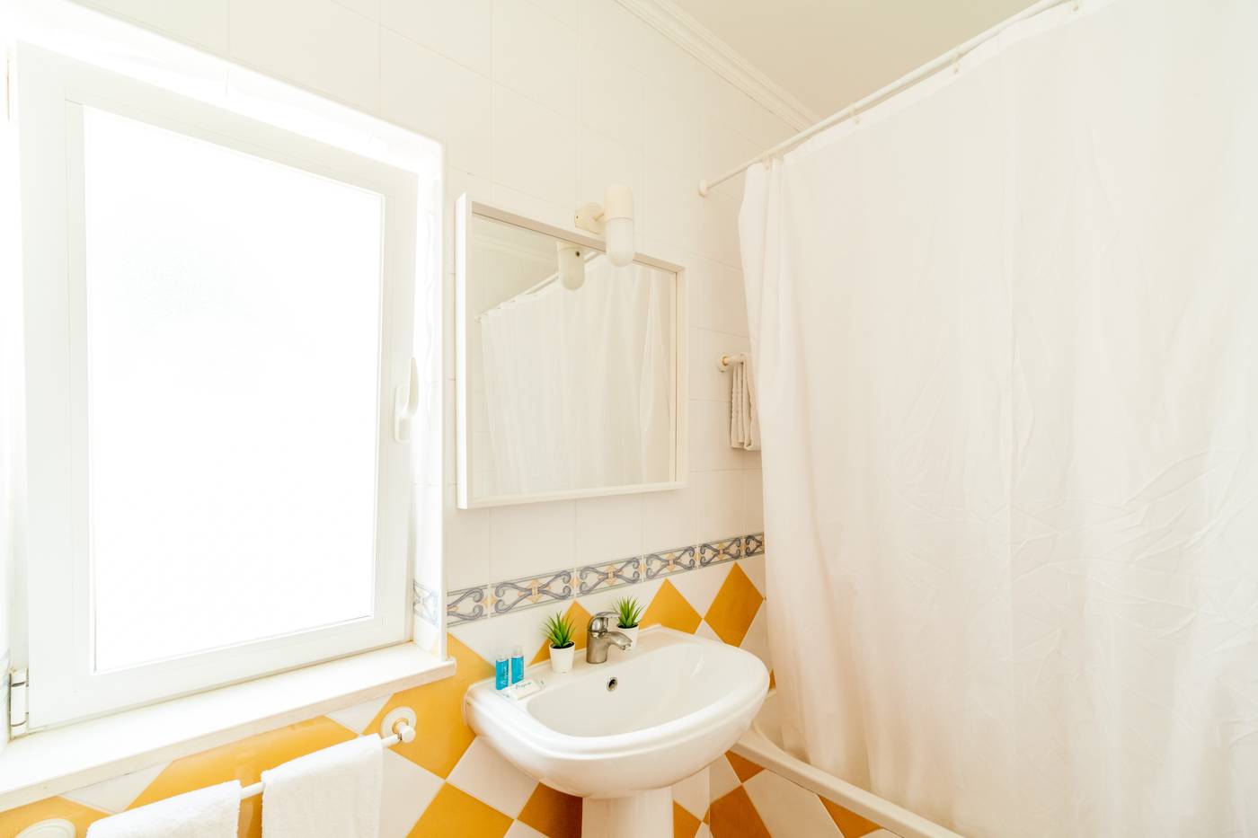 Oasis-Beach-Room-27