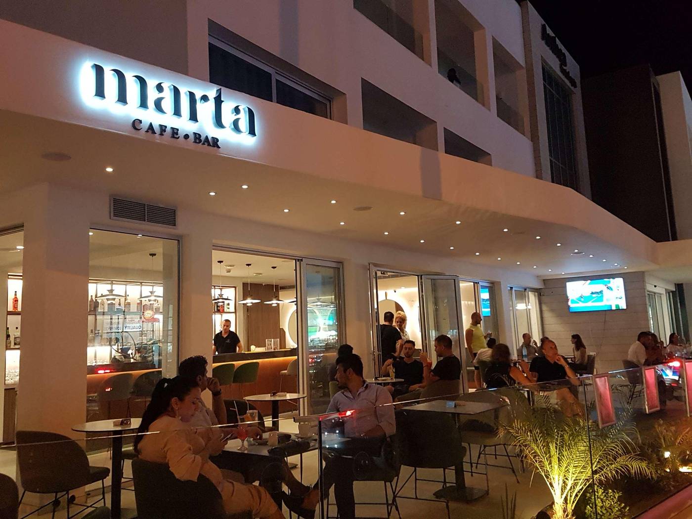 Anthea-Apartments-Cyprus-Restaurant-15