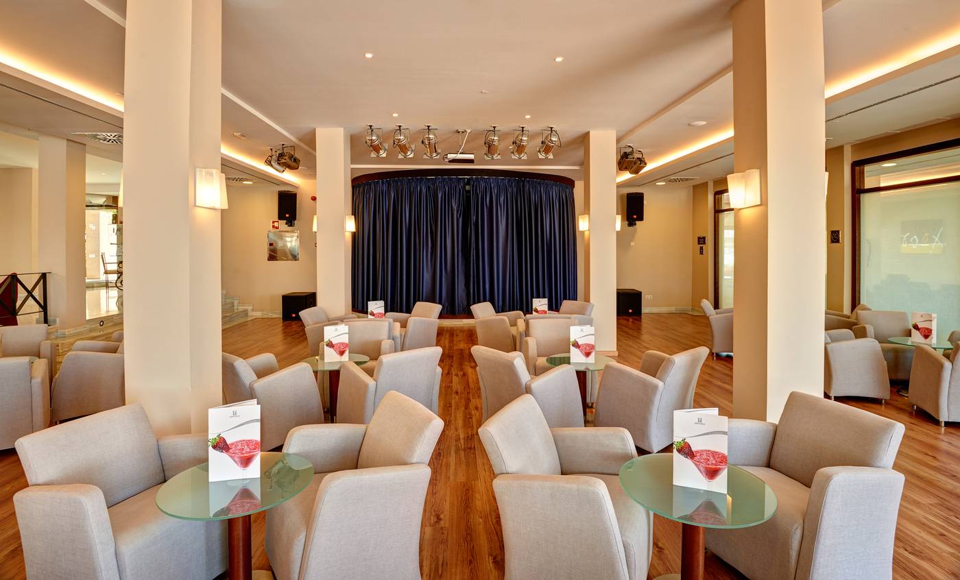 Hipotels-Flamenco-Conil-Sports-and-Entertainment-35