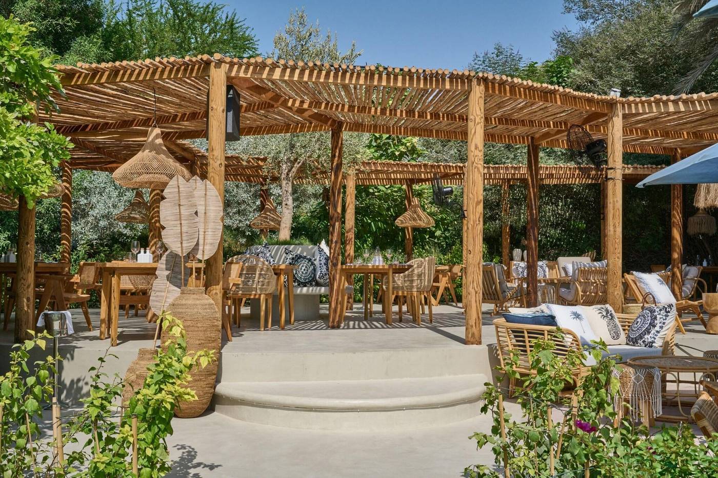 The-Westin-Dubai-Mina-Seyahi-Beach-Resort---Marina-Restaurant-31