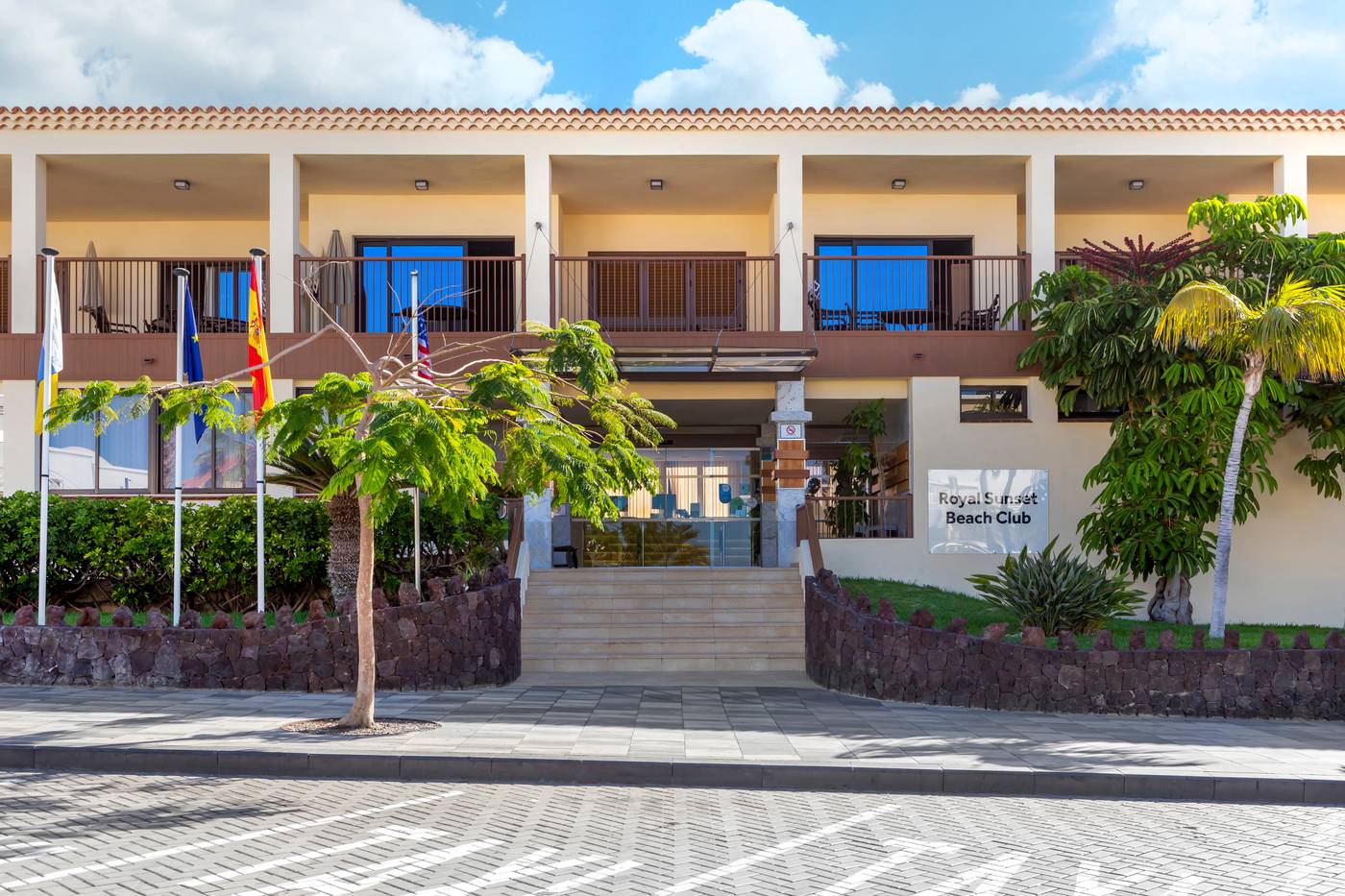 Royal-Sunset-Beach-Club-General-view-12